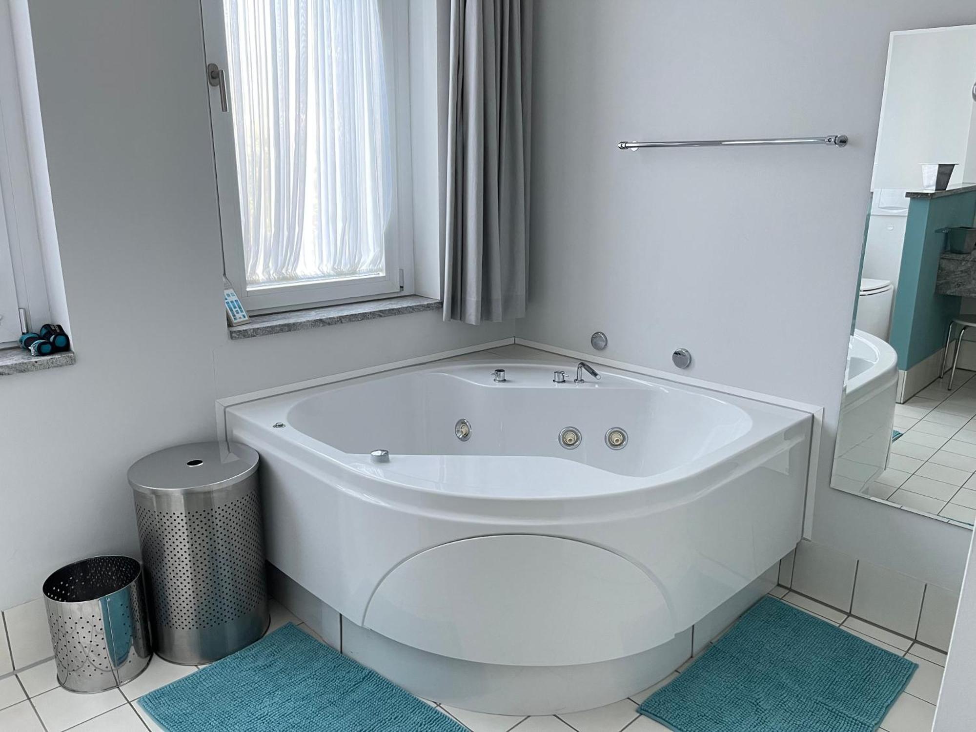 Whirlpool & Relax Suite Am Waldschloesschen دريسدن المظهر الخارجي الصورة